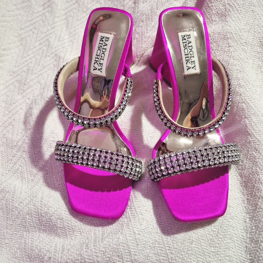 Badgley Mischka Pink Rhinestone Women's Heels